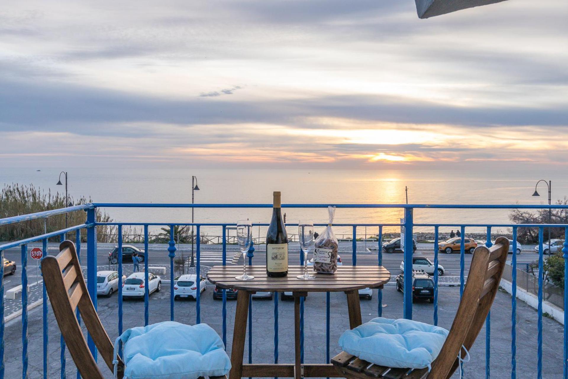 Orizzonte In Blu Villa อันซีโอ ภายนอก รูปภาพ